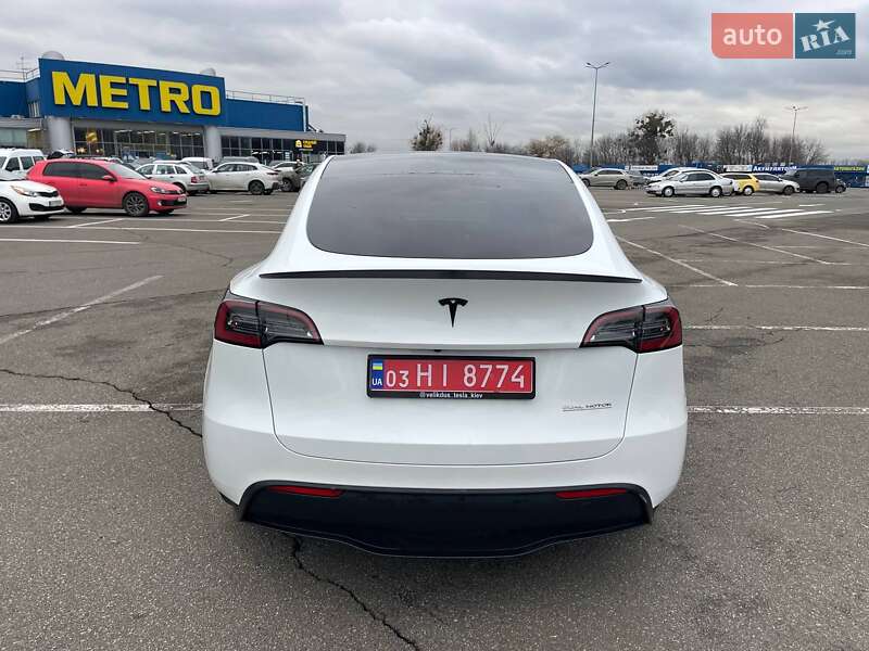 Внедорожник / Кроссовер Tesla Model Y 2023 в Киеве