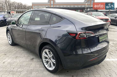 Внедорожник / Кроссовер Tesla Model Y 2024 в Киеве