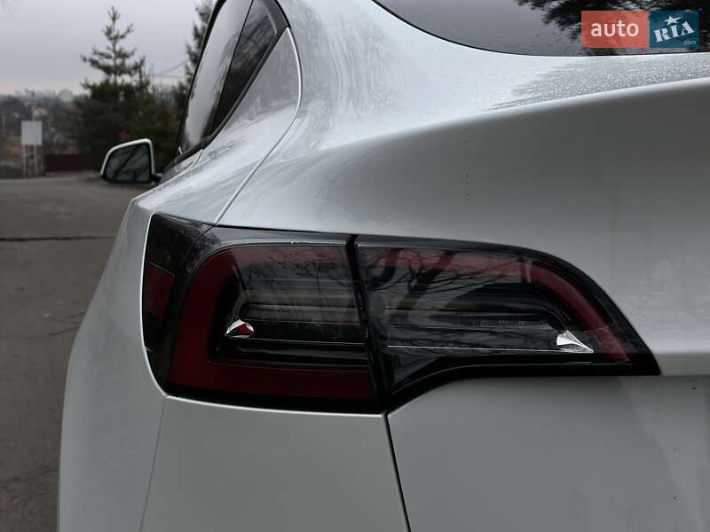 Позашляховик / Кросовер Tesla Model Y 2023 в Львові фото 32 Позашляховик / Кросовер Tesla Model Y 2023 в Львові