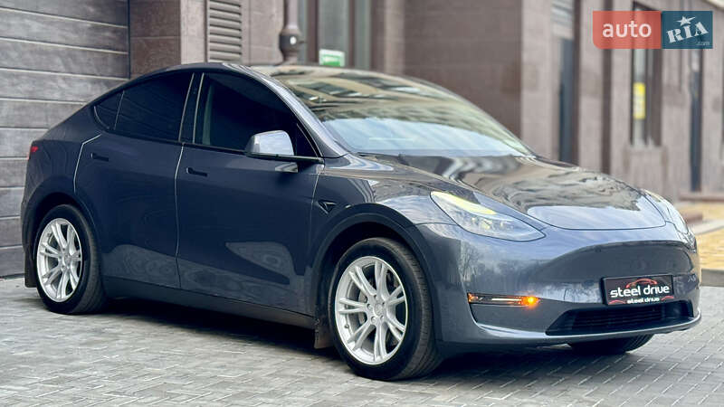Позашляховик / Кросовер Tesla Model Y 2023 в Миколаєві