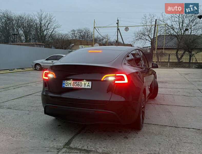 Внедорожник / Кроссовер Tesla Model Y 2023 в Измаиле