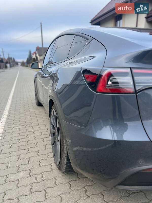 Внедорожник / Кроссовер Tesla Model Y 2021 в Львове