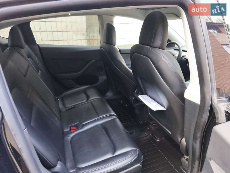 Внедорожник / Кроссовер Tesla Model Y 2022 в Киеве