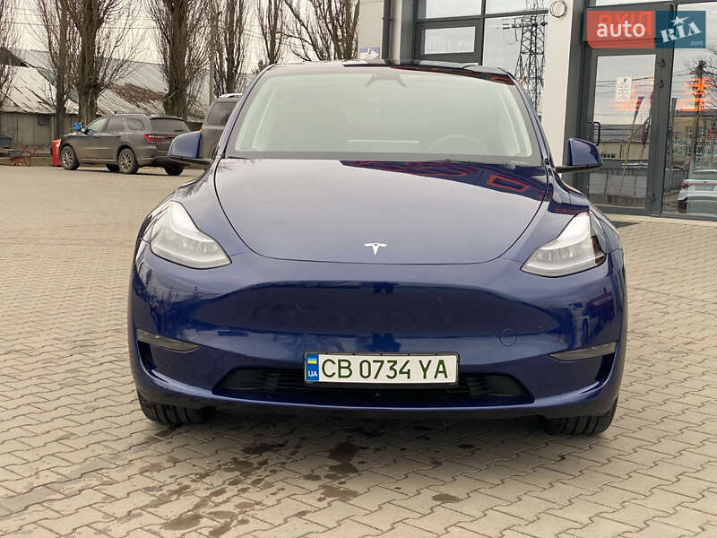 Внедорожник / Кроссовер Tesla Model Y 2024 в Киеве