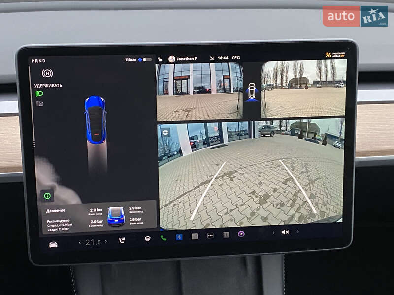 Внедорожник / Кроссовер Tesla Model Y 2024 в Киеве