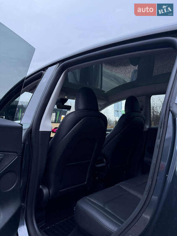 Внедорожник / Кроссовер Tesla Model Y 2024 в Хмельницком