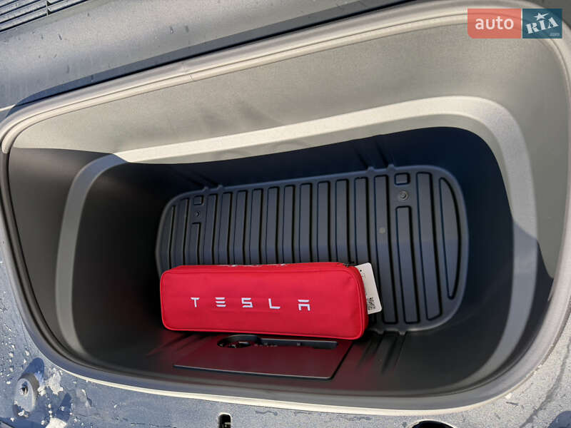 Внедорожник / Кроссовер Tesla Model Y 2025 в Ровно фото 9 Внедорожник / Кроссовер Tesla Model Y 2025 в Ровно
