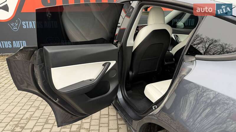 Позашляховик / Кросовер Tesla Model Y 2021 в Вінниці
