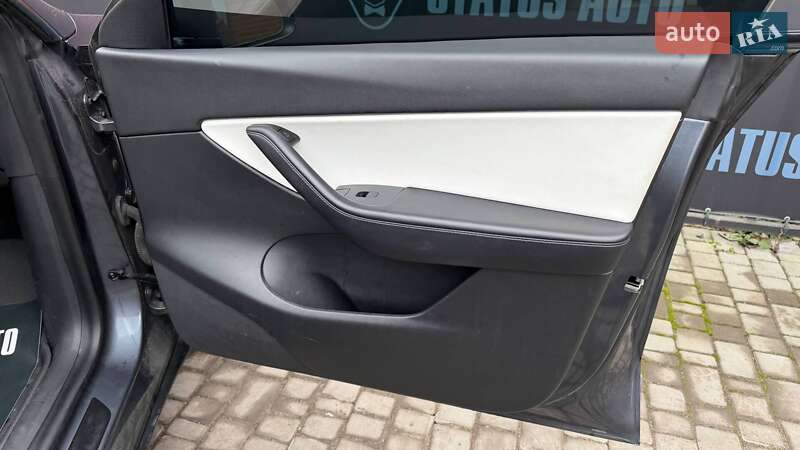 Позашляховик / Кросовер Tesla Model Y 2021 в Вінниці