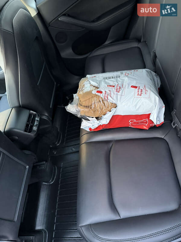 Внедорожник / Кроссовер Tesla Model Y 2022 в Хмельницком