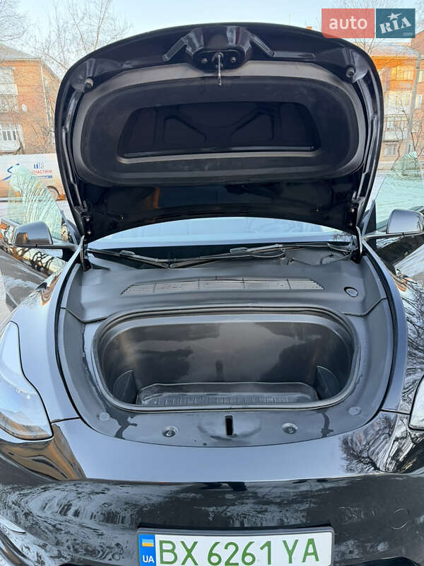 Внедорожник / Кроссовер Tesla Model Y 2022 в Хмельницком