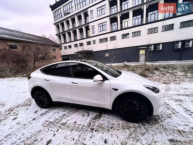 Внедорожник / Кроссовер Tesla Model Y 2022 в Тернополе фото 5 Внедорожник / Кроссовер Tesla Model Y 2022 в Тернополе