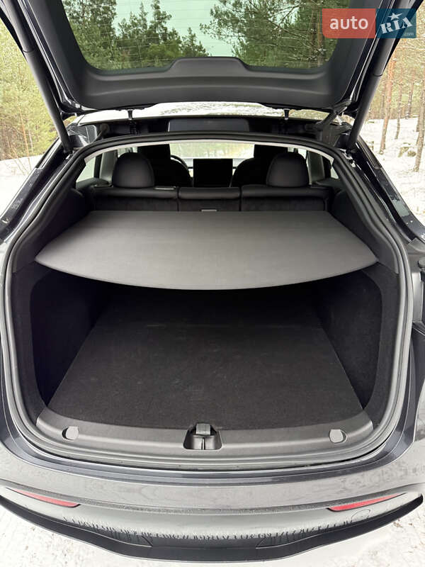 Позашляховик / Кросовер Tesla Model Y 2024 в Броварах фото 10 Позашляховик / Кросовер Tesla Model Y 2024 в Броварах