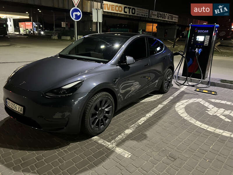 Внедорожник / Кроссовер Tesla Model Y 2022 в Киеве