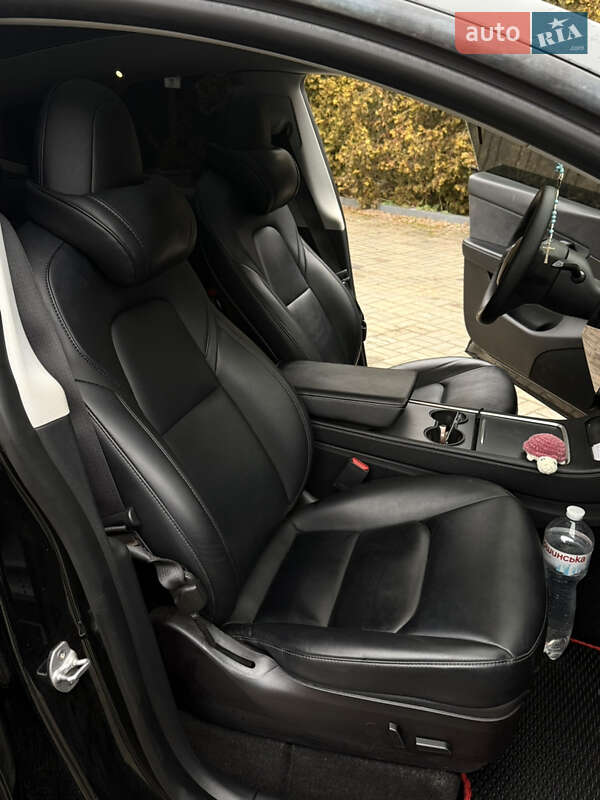 Внедорожник / Кроссовер Tesla Model Y 2021 в Городке