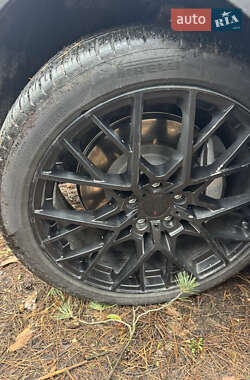 Позашляховик / Кросовер Tesla Model Y 2021 в Черкасах