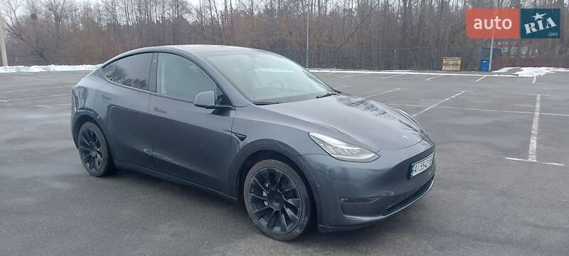 Tesla Model Y 2022