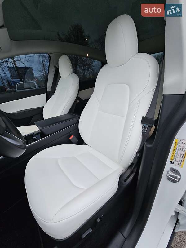 Внедорожник / Кроссовер Tesla Model Y 2020 в Житомире