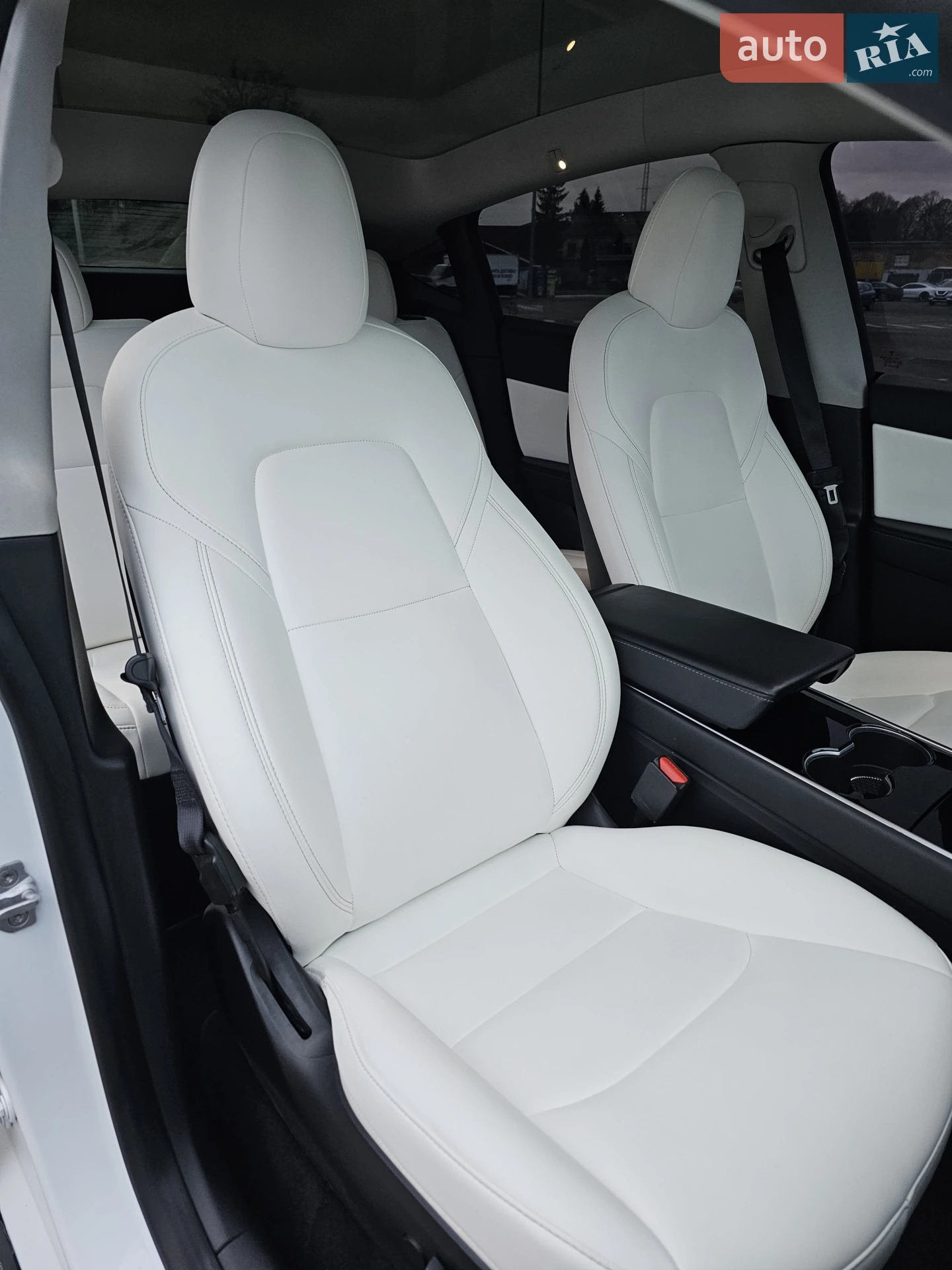 2020 Tesla Model Y - мініатюра 27