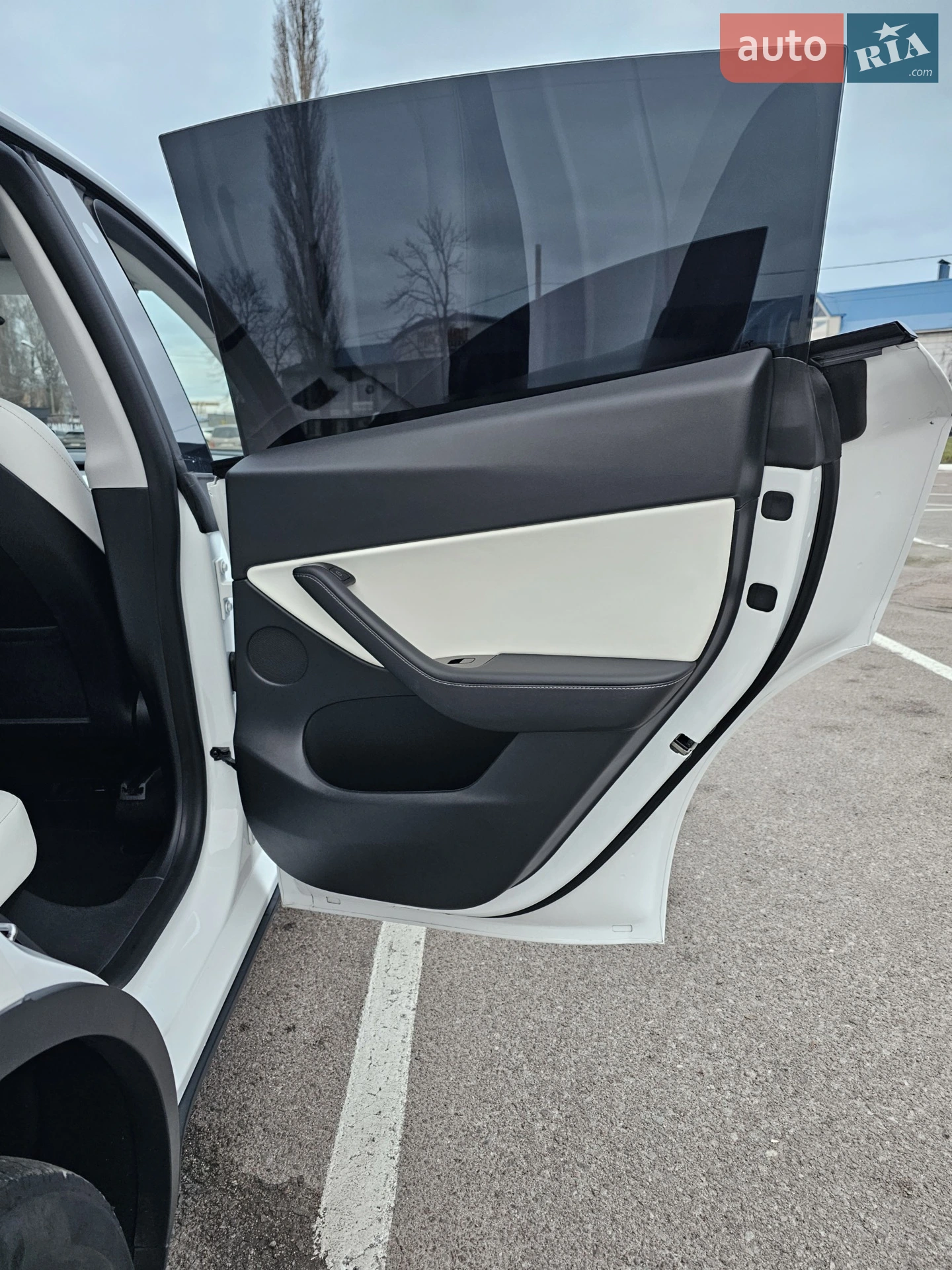 2020 Tesla Model Y - мініатюра 31
