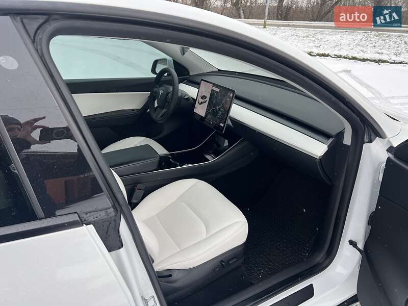 Внедорожник / Кроссовер Tesla Model Y 2020 в Ракитном