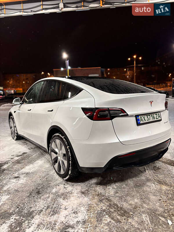 Позашляховик / Кросовер Tesla Model Y 2023 в Харкові фото 3 Позашляховик / Кросовер Tesla Model Y 2023 в Харкові