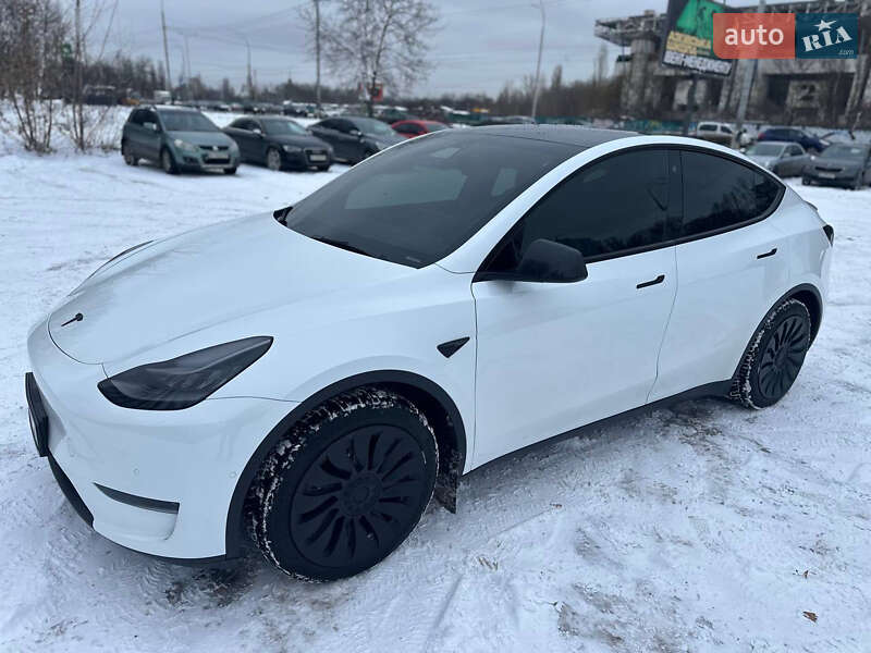 Внедорожник / Кроссовер Tesla Model Y 2022 в Киеве