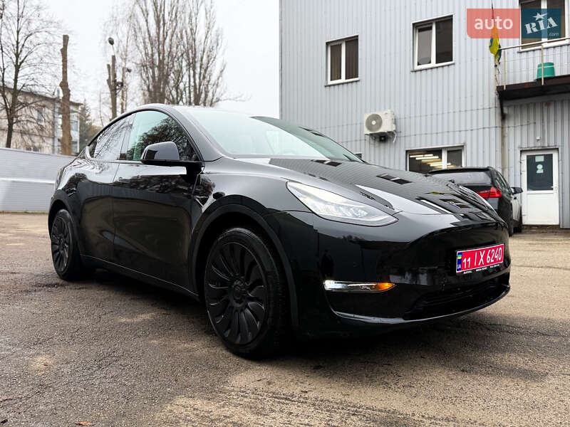Tesla Model Y 2022