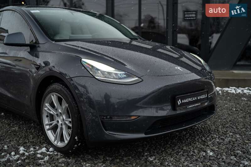 Позашляховик / Кросовер Tesla Model Y 2020 в Чернівцях фото 10 Позашляховик / Кросовер Tesla Model Y 2020 в Чернівцях