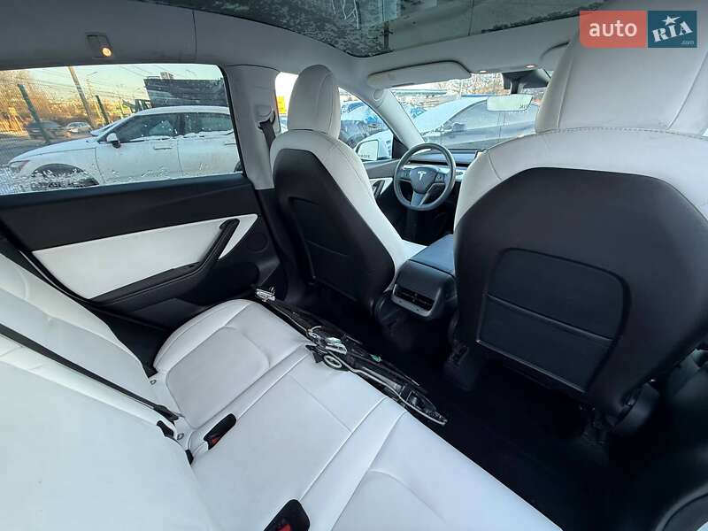 Позашляховик / Кросовер Tesla Model Y 2021 в Луцьку фото 9 Позашляховик / Кросовер Tesla Model Y 2021 в Луцьку