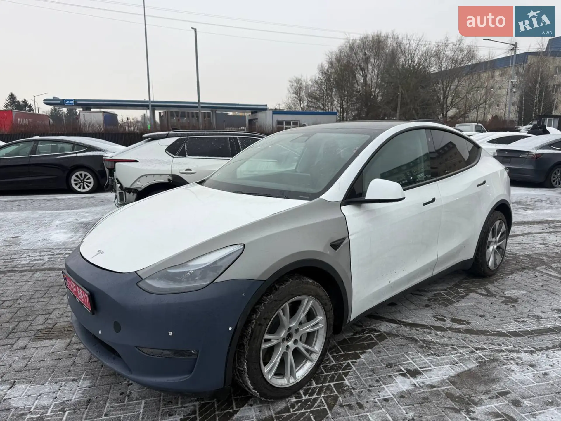2020 Tesla Model Y - мініатюра 2