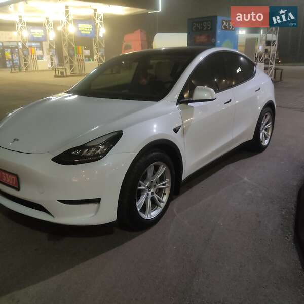 Внедорожник / Кроссовер Tesla Model Y 2021 в Тернополе
