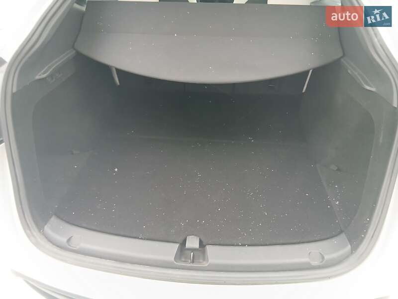 Внедорожник / Кроссовер Tesla Model Y 2023 в Городке