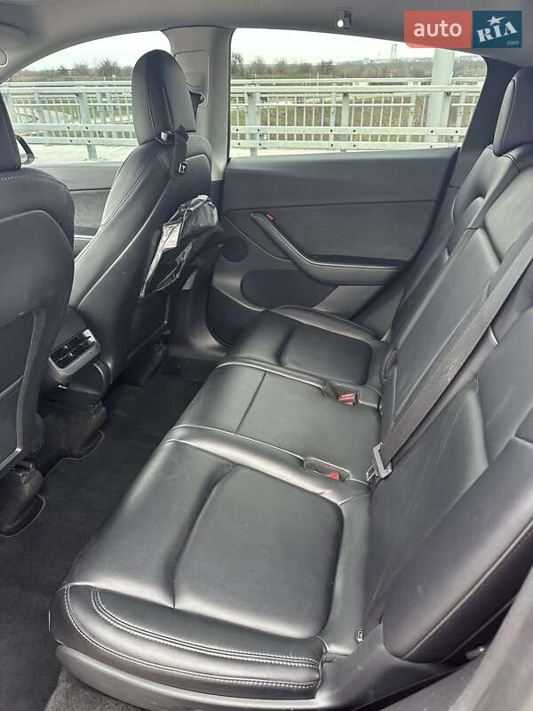 Внедорожник / Кроссовер Tesla Model Y 2021 в Запорожье