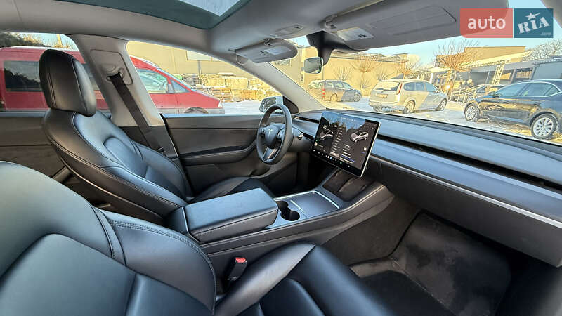 Внедорожник / Кроссовер Tesla Model Y 2022 в Луцке