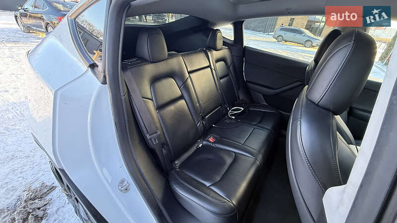 Внедорожник / Кроссовер Tesla Model Y 2022 в Луцке