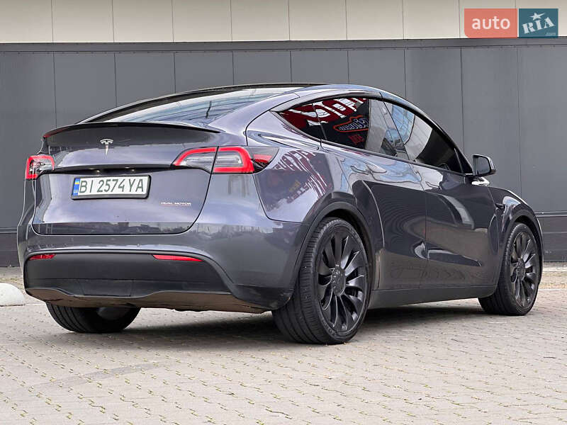 Позашляховик / Кросовер Tesla Model Y 2022 в Києві