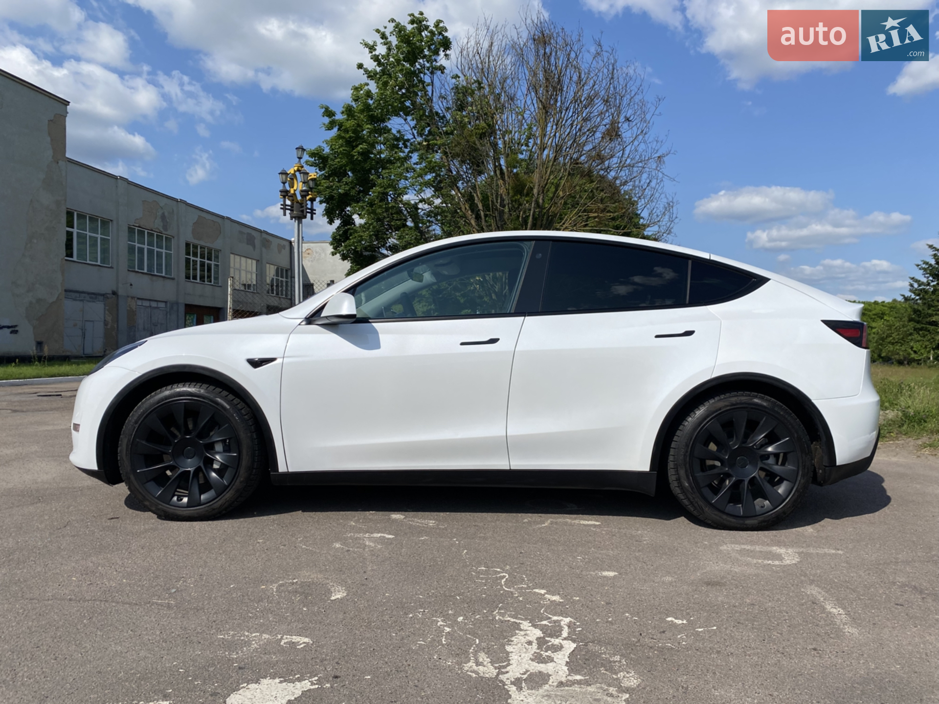 2022 Tesla Model Y - мініатюра 11