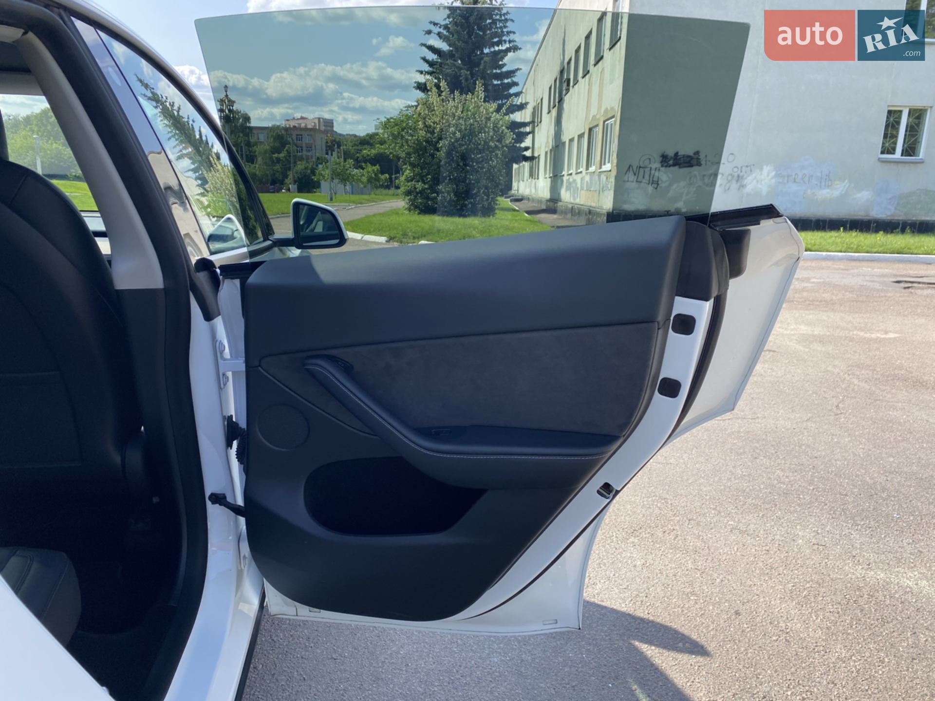 2022 Tesla Model Y - мініатюра 24