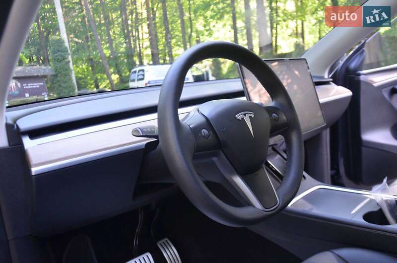 Внедорожник / Кроссовер Tesla Model Y 2024 в Дрогобыче фото 46 Внедорожник / Кроссовер Tesla Model Y 2024 в Дрогобыче