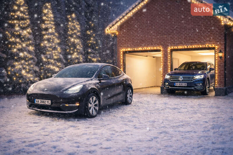 Внедорожник / Кроссовер Tesla Model Y 2023 в Киеве
