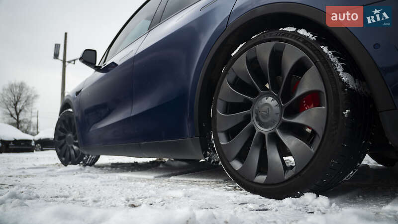 Внедорожник / Кроссовер Tesla Model Y 2022 в Киеве