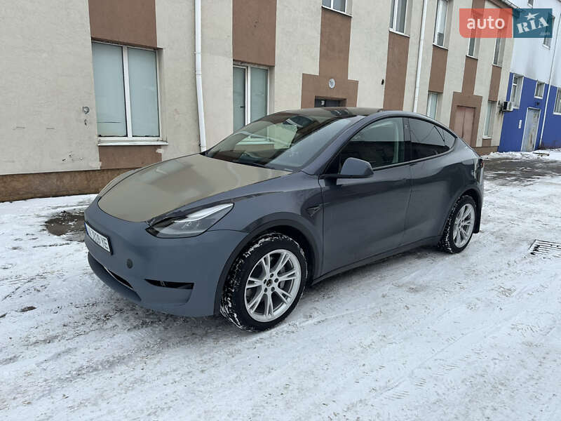 Позашляховик / Кросовер Tesla Model Y 2023 в Києві