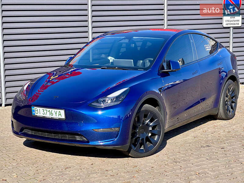 Внедорожник / Кроссовер Tesla Model Y 2023 в Киеве