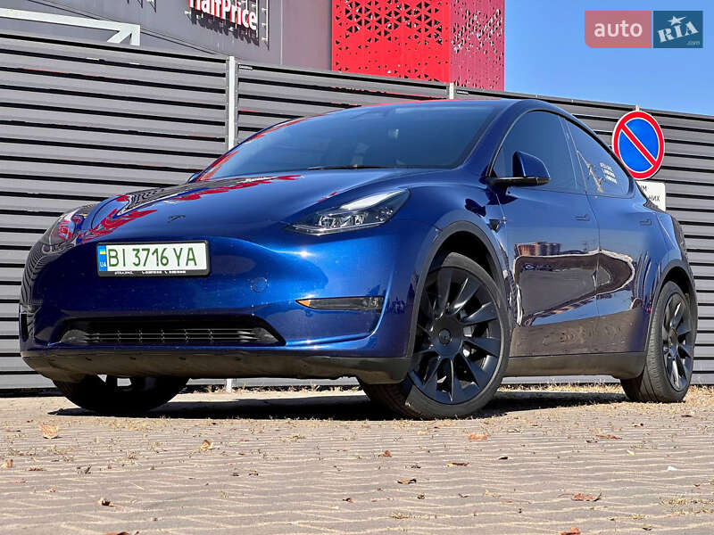 Внедорожник / Кроссовер Tesla Model Y 2023 в Киеве