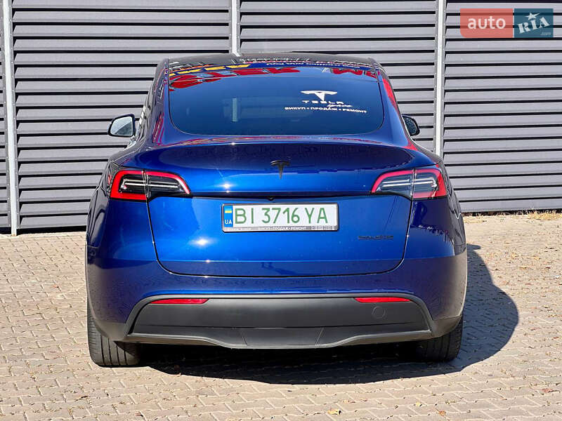 Внедорожник / Кроссовер Tesla Model Y 2023 в Киеве