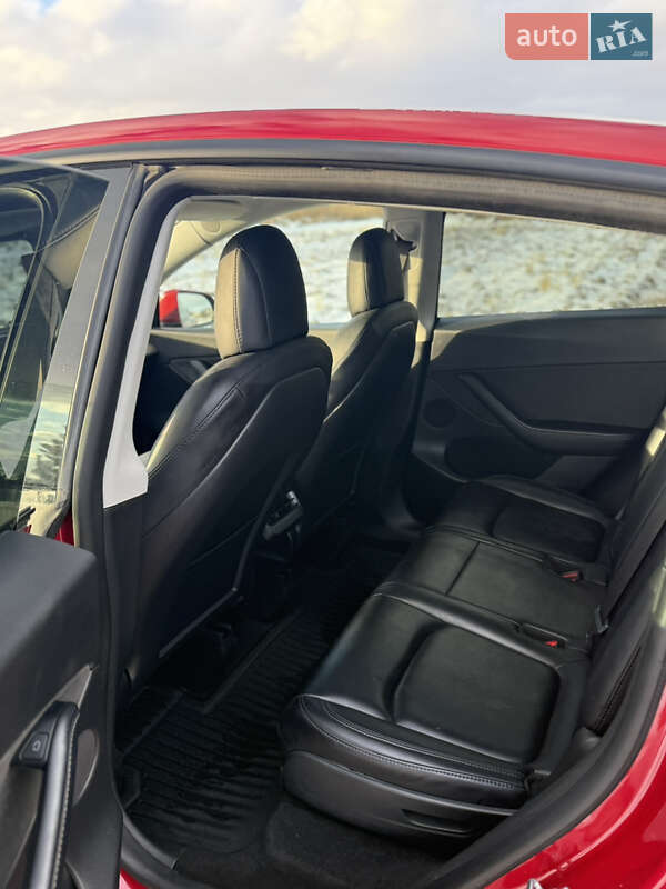 Внедорожник / Кроссовер Tesla Model Y 2022 в Дубно