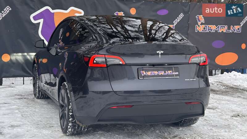 Внедорожник / Кроссовер Tesla Model Y 2024 в Киеве