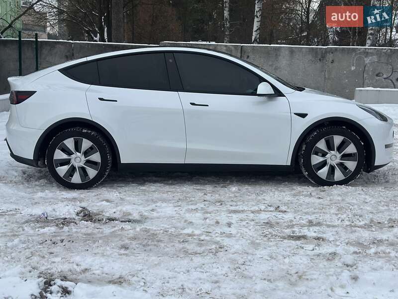 Внедорожник / Кроссовер Tesla Model Y 2022 в Киеве