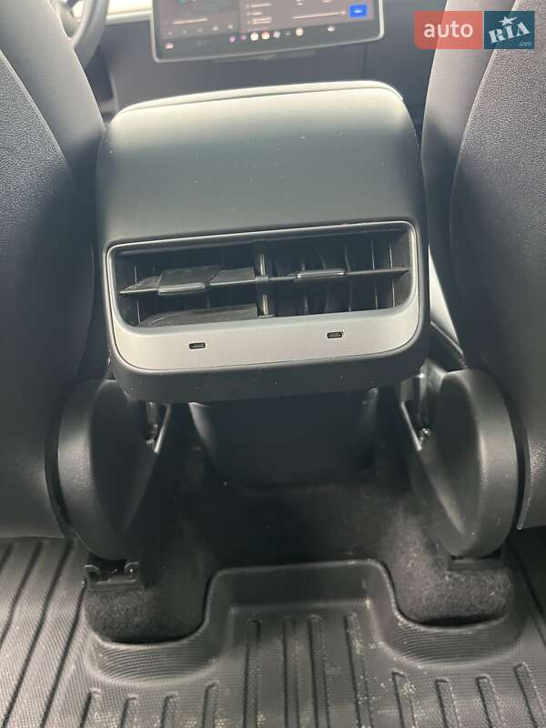 Внедорожник / Кроссовер Tesla Model Y 2022 в Кропивницком